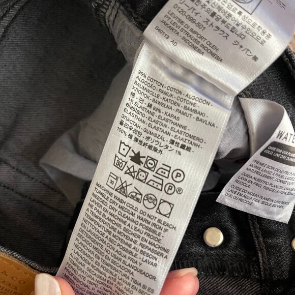 Levi's Black Ribcage Straight Ankle Jeans Size 24 - Picture 5 of 5